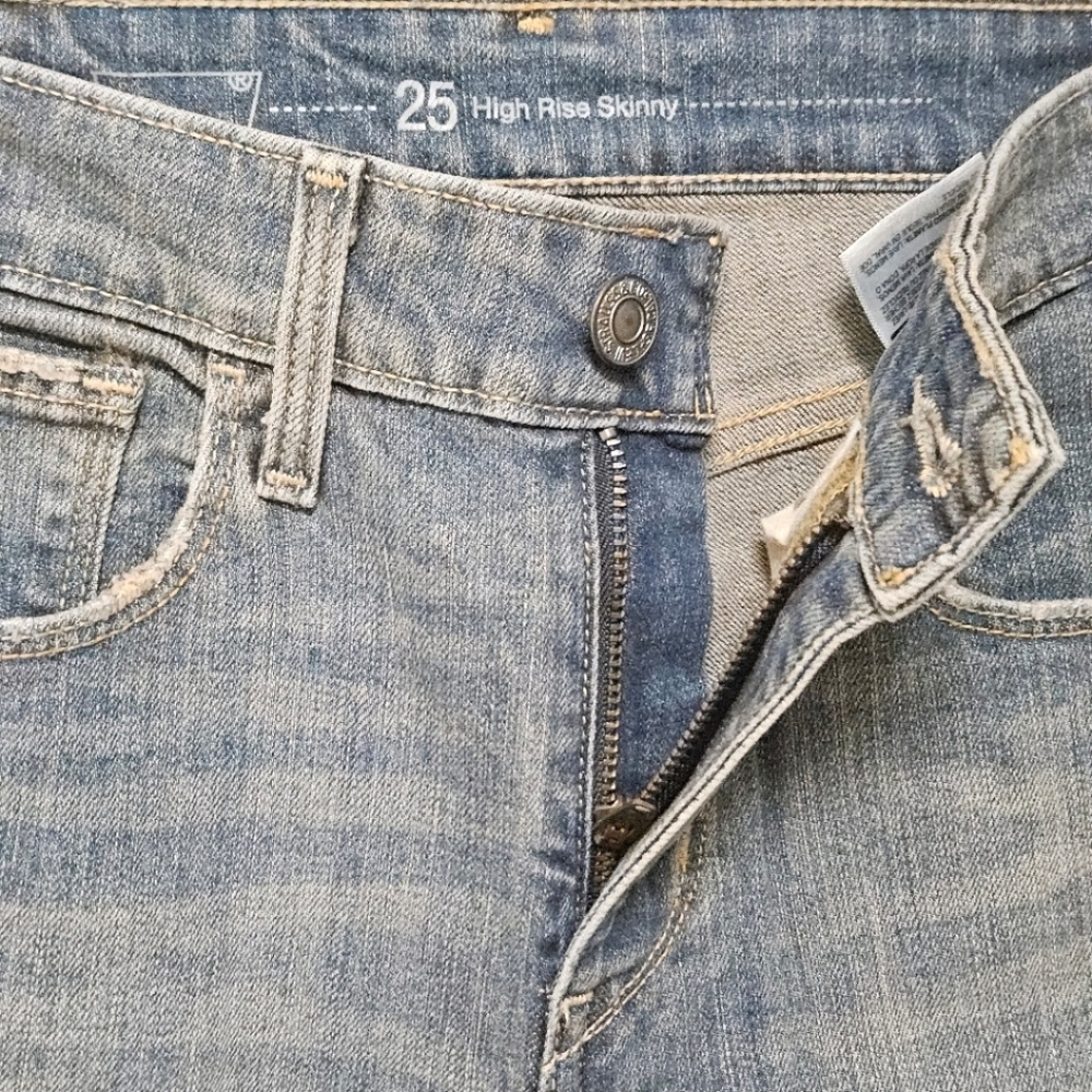 47  LEVI'S HIGH RISE SKINNY DISTRESSED JEANS WOMEN'S SIZE 25 - Picture 3 of 10